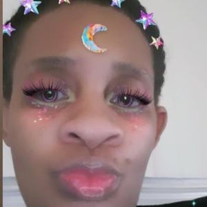 Meet your Posher, Brenda